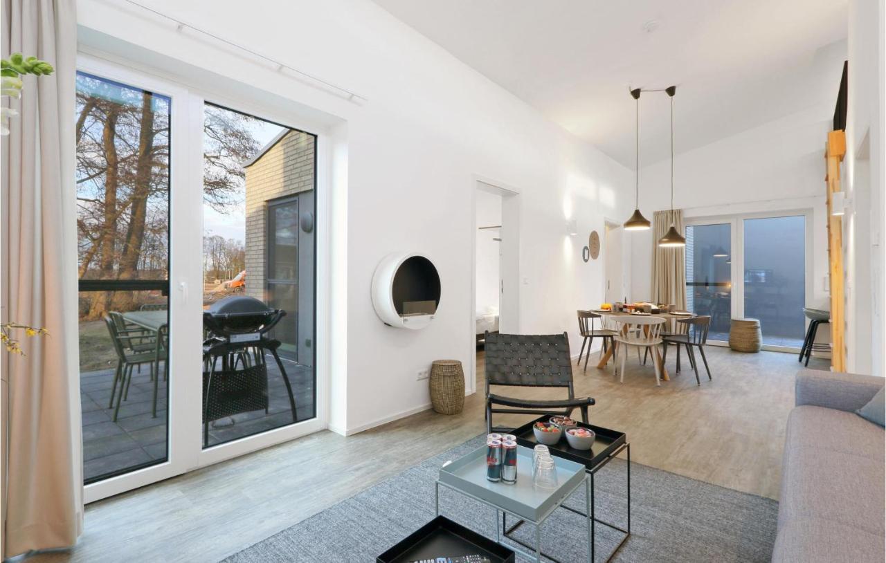 2 Bedroom Awesome Home In Lembruch-Duemmer See Exterior foto