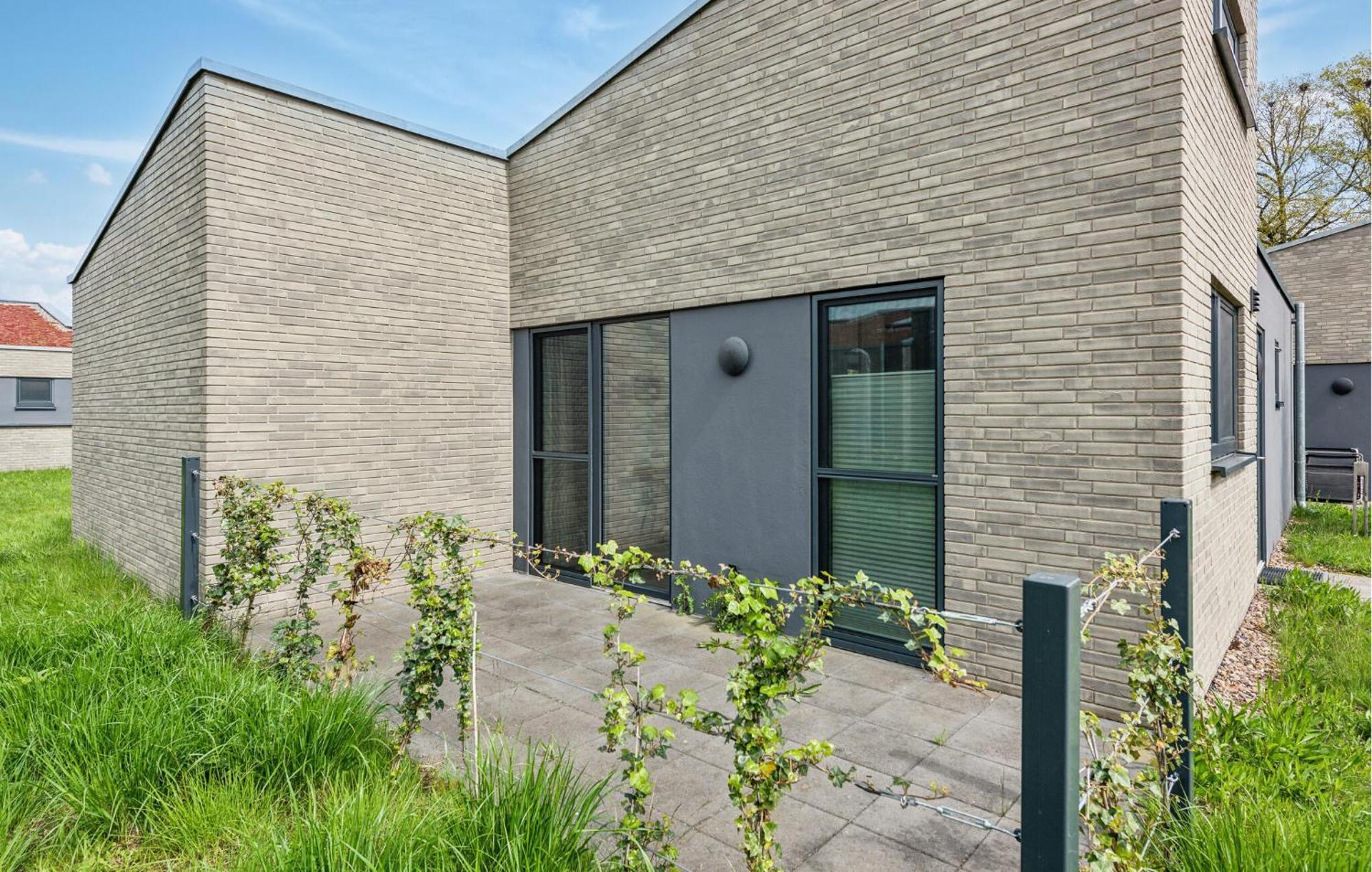 2 Bedroom Awesome Home In Lembruch-Duemmer See Exterior foto